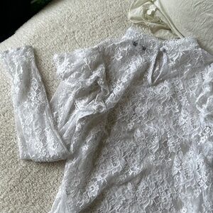 white lace long sleeve top